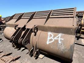 Wheel Loader Bucket B4 - picture0' - Click to enlarge