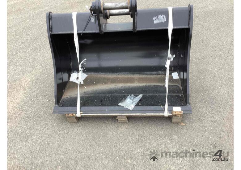 caption 1,200mm Mud Bucket. Suit 8 tonn excavator