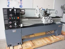 TAIWANESE 400mm SWING CENTRE LATHE, 55mm BORE - picture1' - Click to enlarge