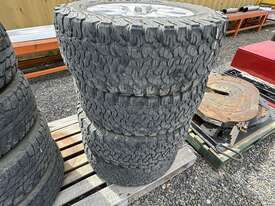 NISSAN NAVARA D40 TYRES AND RIMS - picture0' - Click to enlarge
