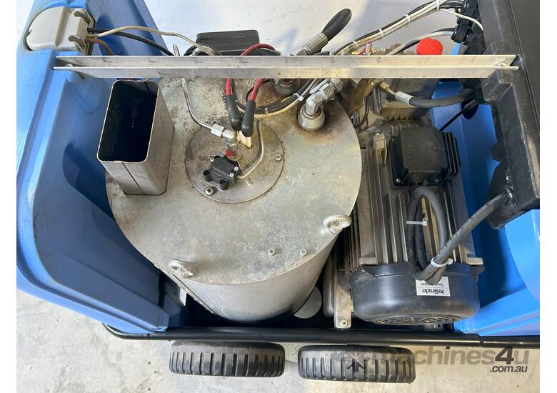 caption Kranzle 895-1 Therm hot pressure cleaner