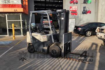Crown Forklift 1.8T Container Mast