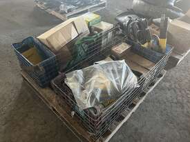 Assorted John Deere Parts - picture2' - Click to enlarge