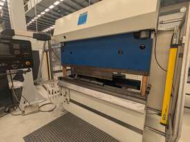 TRUMPF TRUMABEND V85 press brake - picture0' - Click to enlarge