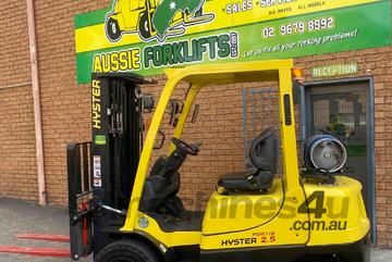 Hyster / Mazda Forklift Container Mast Under 6000 Hours Hyster / Mazda Forklift Container Mast Under 6000 Hours