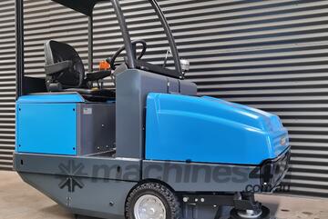 RIDE-ON SWEEPER - Excellent Condition
