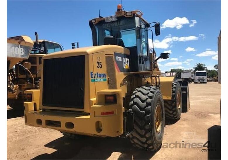 caption 2011 Caterpillar IT38H Integrated Tool Carrier - 2,700 Hours, Bucket & Adjustable Forks!