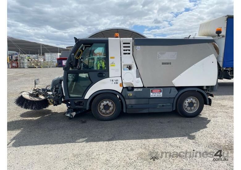 caption 2019 Hako City Master 2200 Sweeper/Scrubber