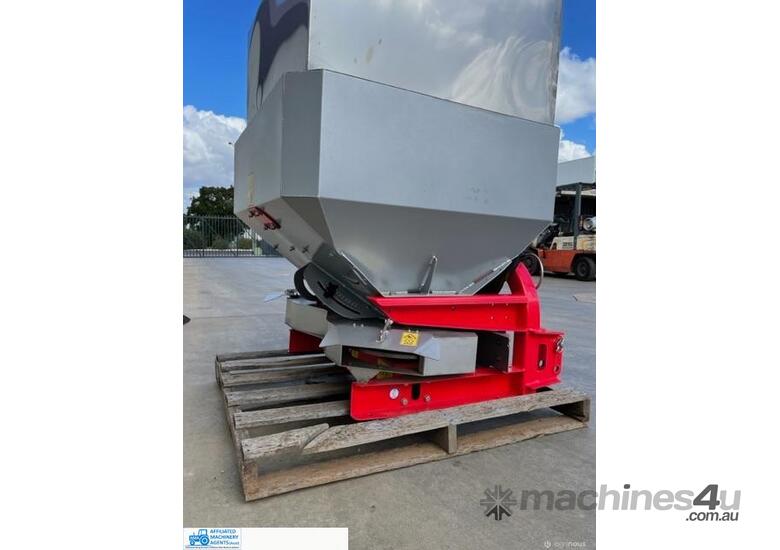 (6216) Agrex Fertiliser Spreader - NEW (Griffith, )