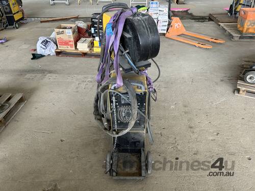 WIA Weldmatic 350 Welder & W67 Wire Feeder