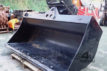22-47 ton (90mm pin) 2100mm JB/AHE Excavator Tilting Mud Batter Bucket