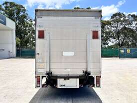 2014 Hino 617 4x2 Pantech - picture0' - Click to enlarge