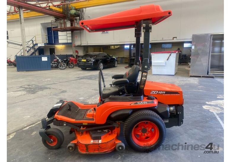 caption Kubota ZD1011-AU Zero Turn Ride On Mower