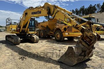 Komatsu   PC200-8MO EXCAVATOR