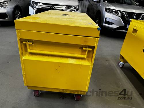 caption Large Yellow Beach Toolbox