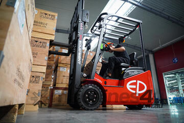 EP 1-ton Compact Forklift for Tight Lifts