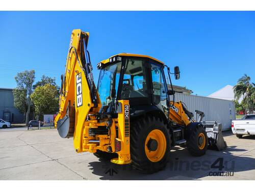 2023 JCB 3CX Plus Backhoe Loader Ex-Demo, As New Condition, Very Low Hours!