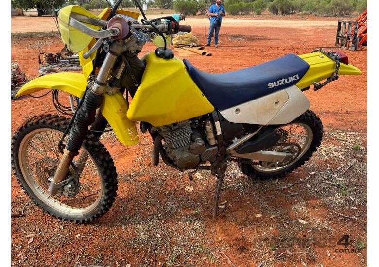 caption DRZ250 Motorbike