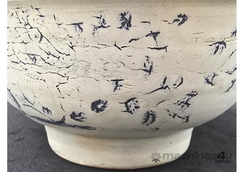 caption LARGE TEK SING TREASURE SHIPWRECK GLAZED BOWL
