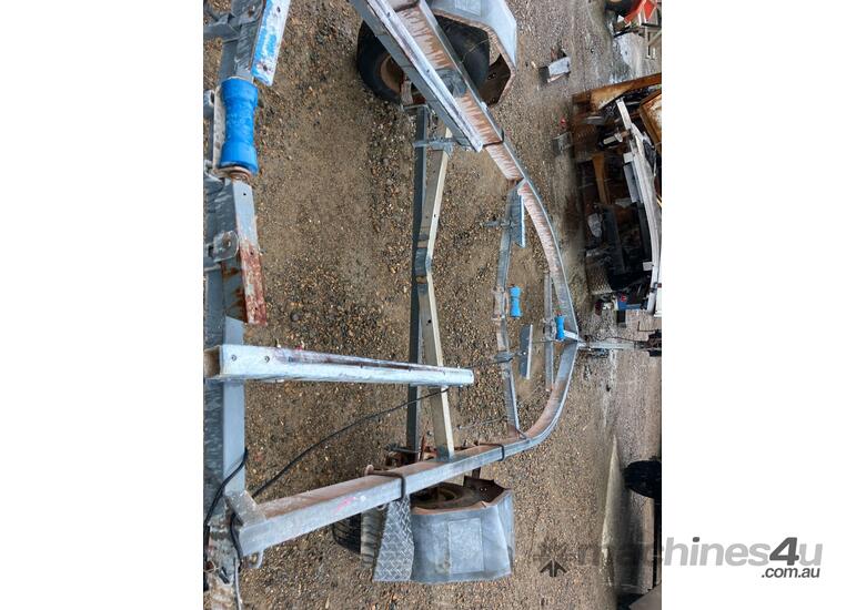 caption 2000 Marlin Single Axle Boat Trailer