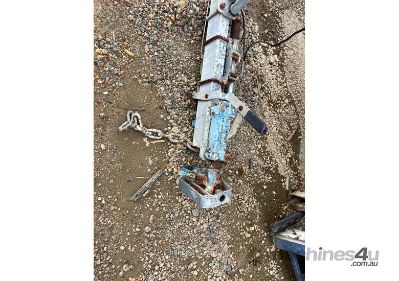caption 2000 Marlin Single Axle Boat Trailer