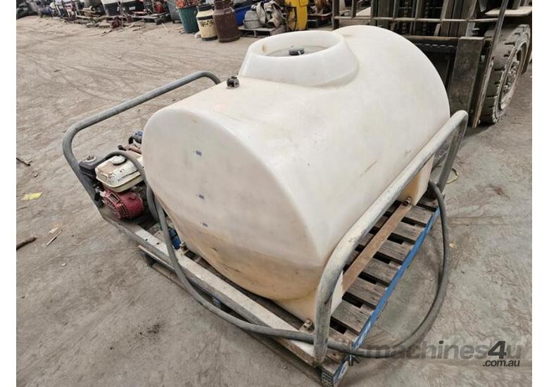 caption Fire Fighter Unit - 500 Litre