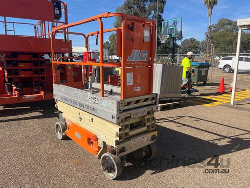 caption 2014 JLG 1930ES Scissor Lift (Electric)