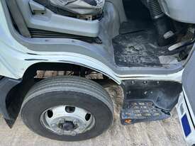 2017 Hino 300 Series 921 (4x2) Service Truck (Ex Lease) - picture0' - Click to enlarge