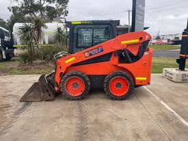 2017 Kubota SSV65 - picture0' - Click to enlarge