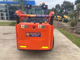 2017 Kubota SSV65 - picture2' - Click to enlarge