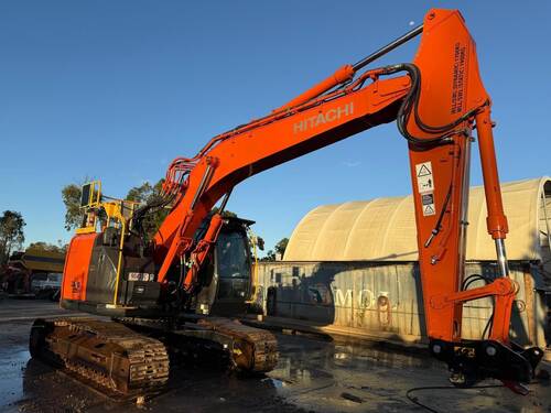 2022 HITACHI ZX225US LC-5B PB48