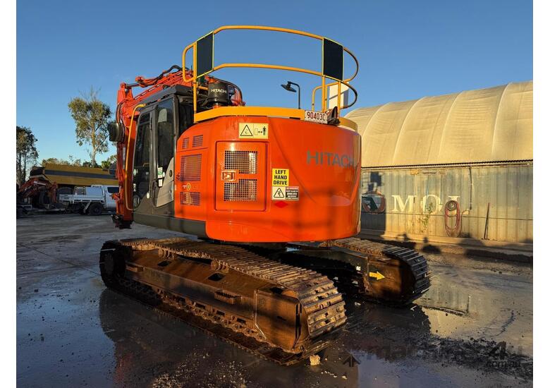 2022 HITACHI ZX225US LC-5B PB48