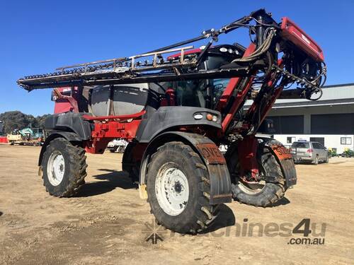 2013 Miller NITRO 5333 Sprayers