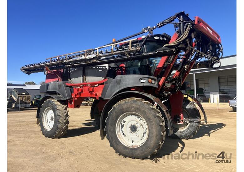 2013 Miller NITRO 5333 Sprayers