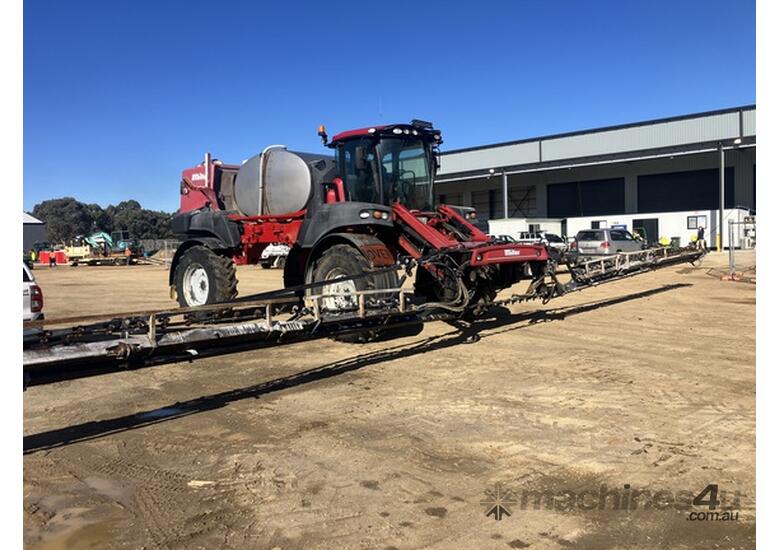 2013 Miller NITRO 5333 Sprayers