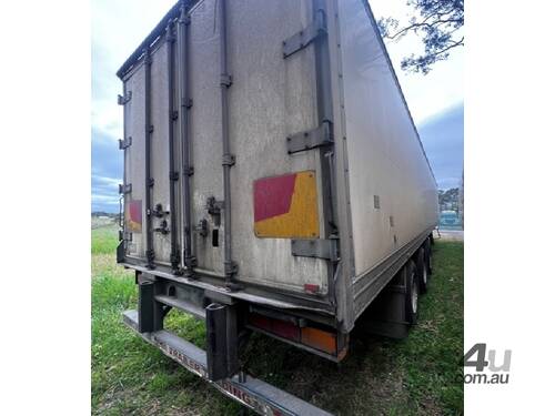 04/2009 FTE Refrigerated Tri-Axl Std Trailer