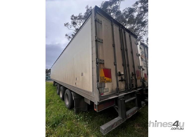 04/2009 FTE Refrigerated Tri-Axl Std Trailer