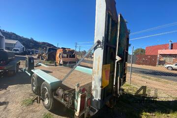 1981 Tristar Dual Axle Trailer 1981 Tristar Dual Axle Trailer