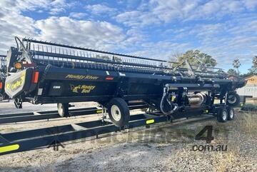 2017 Honey Bee 4040 Header Front