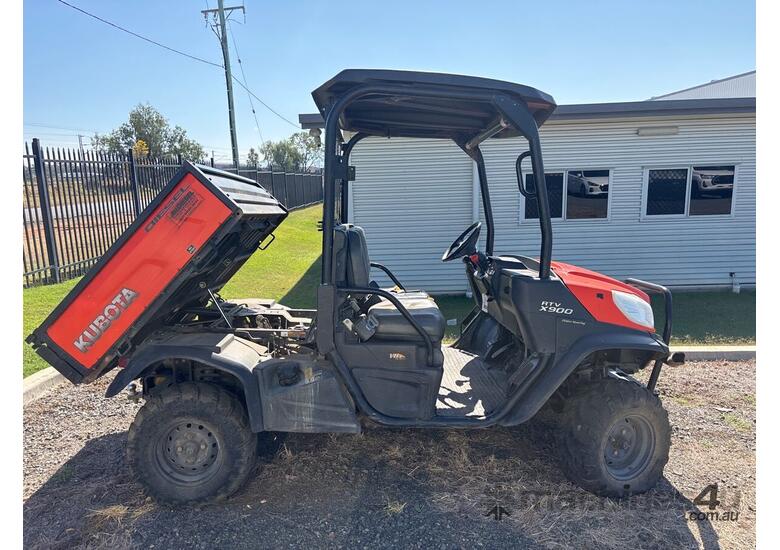 caption 2018 Kubota RTV X900 ATV 4WD