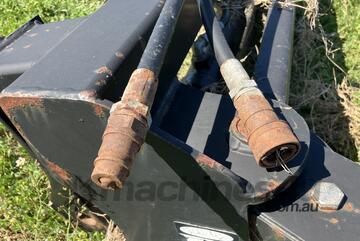 Challenge Round Bale/Silage Grab.