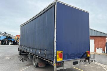 2009 Mitsubishi Fuso Fighter FK600 Pantech Curtainsider