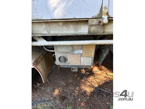 MITSUBISHI CANTER SERVICE TRUCK.