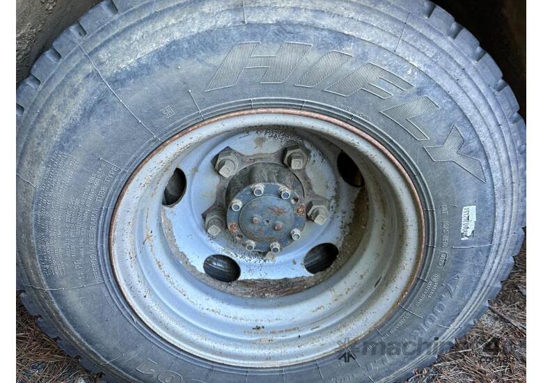 MITSUBISHI CANTER SERVICE TRUCK.