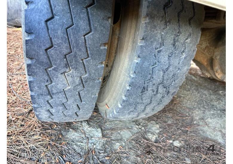 MITSUBISHI CANTER SERVICE TRUCK.