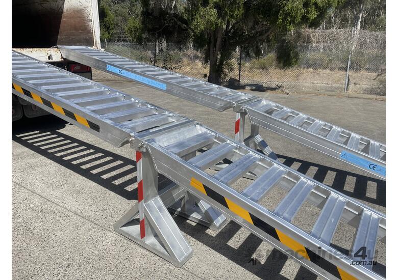 6m 5Tonne Center Supported Loading Ramps
