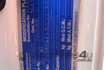 2010 Hino FC4J Curtain Side Body