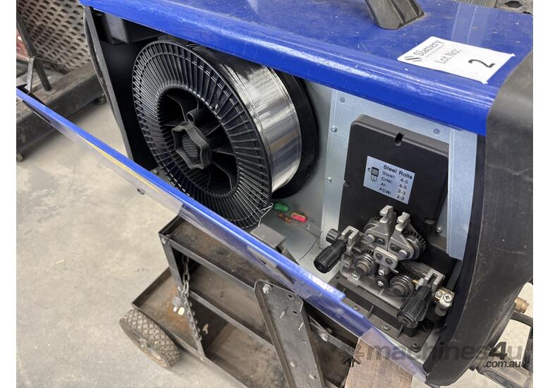 Duralloy Pulse Mig Welder w /Trolley