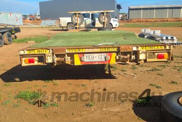 2003 Team Poly PT3L Tri-Axle Trailer