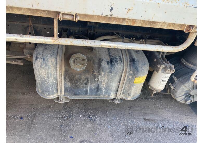 2017 Isuzu NLR Tipper